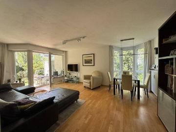 Etagenwohnung kaufen in Malerwinkel, München - Garten