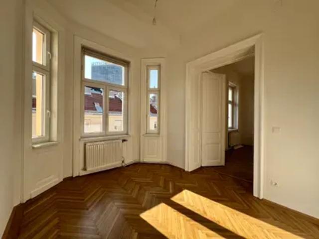 Sonnige 3 Zimmer Altbauwohnung in Top Lage, renoviert, perfekte Anbindung Nähe Hauptbahnhof