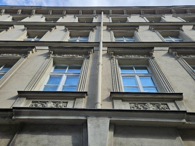 Sonnige 3 Zimmer Altbauwohnung innerhalb des Gürtels 1080 Wien