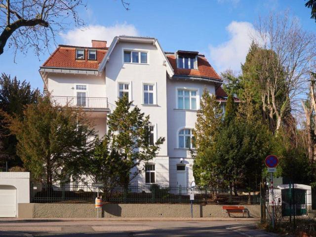 Sonnige 3 Zimmer DG Wohnung mit Garten in 1130 zu kaufen!