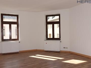 SONNIGE 3 ZIMMER WOHNUNG