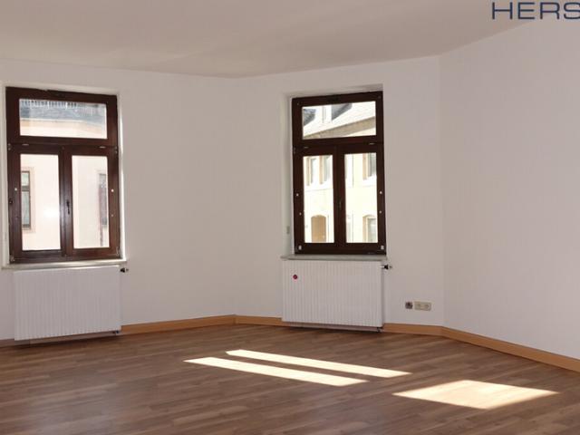 SONNIGE 3 ZIMMER WOHNUNG