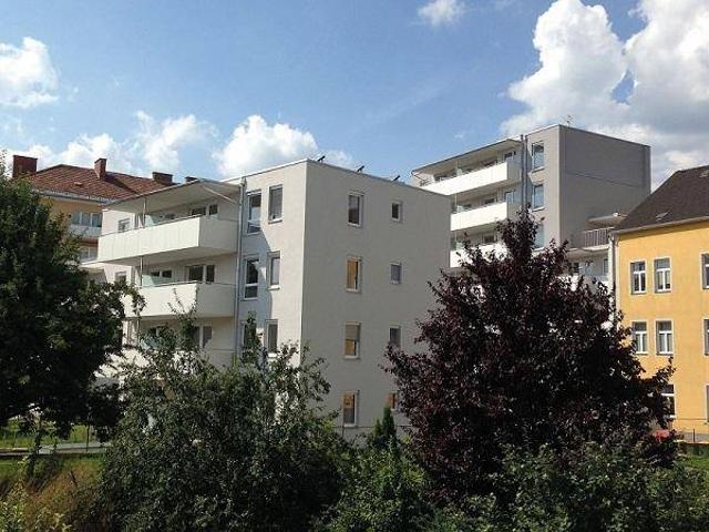 Sonnige 3 Zimmer Wohnung im Obergeschoss mit Balkon und Dachterrasse! geförderte Miete 3 Zimmer