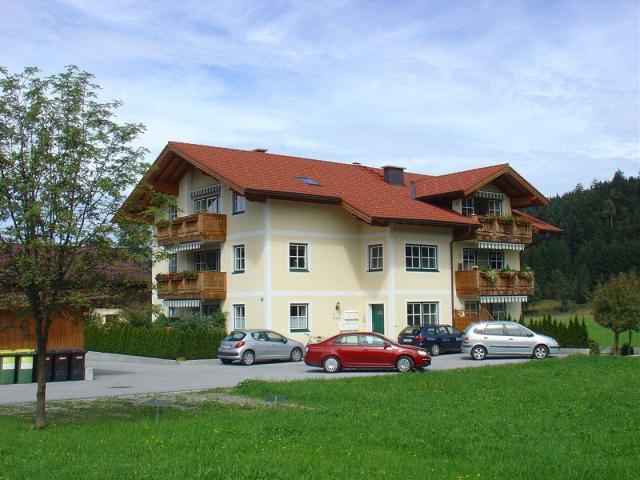 SONNIGE 3 ZIMMER WOHNUNG MIT BALKON