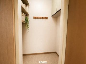 Sonnige 3 Zimmer Wohnung mit Balkon und Garage in ruhiger Lage