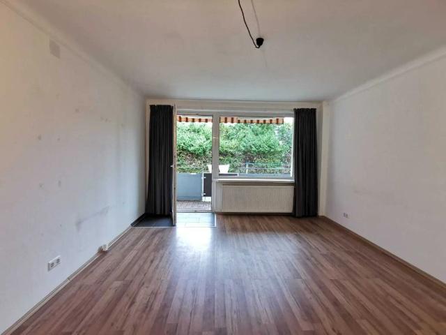 — Sonnige 3 Zimmer Wohnung mit Gartenbenützung