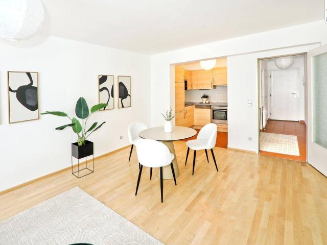 Sonnige 3 Zimmer Wohnung mit Loggia & Top Infrastruktur – Wohnen beim Rennweg!