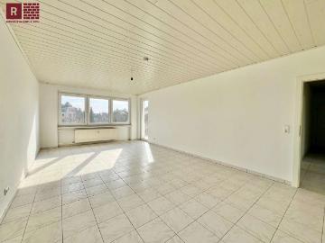 Premium Wohnen im PRÄDIUM: 3 Zi. Luxuswohnung mit Balkon, Concierge & Top Lage