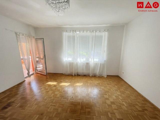 Sonnige 3 Zimmerwohnung im Erdgeschoß / Hochparterre, ideal für Jung und Alt