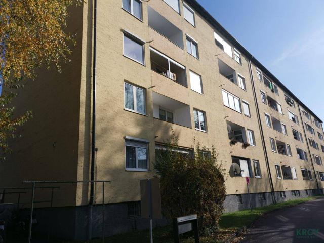 Sonnige 3 Zimmerwohnung mit Loggia ruhige Stadtlage