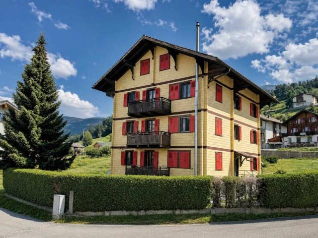 Sonnige 4.5 Zimmerwohnung mit Bergpanorama in Eischoll