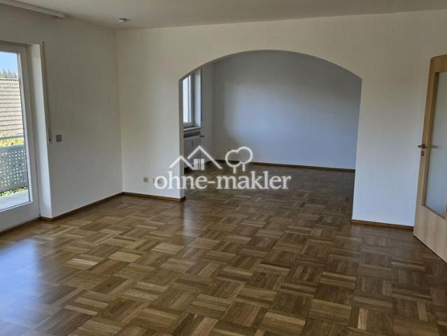 Sonnige 4 Zi mit Balkon + Garage in Ebersteinburg