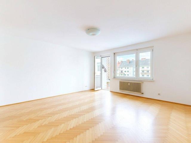 Familienfreundliche 4 Zimmer Stadtwohnung in Klagenfurt – ca. 106 m², Lift, Balkon & Keller