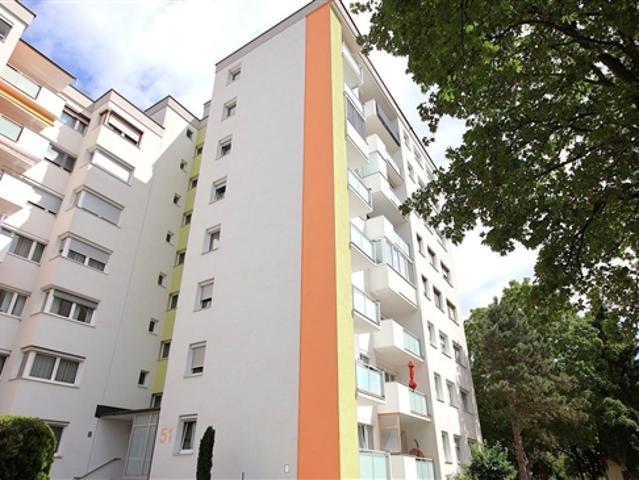 Sonnige 4 Zimmer Eigentumswohnung mit Balkon in Wetzelsdorf!