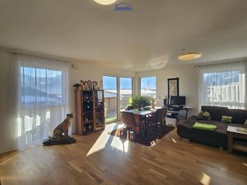Sonnige 4 Zimmer Familienwohnung, zentral und ruhig