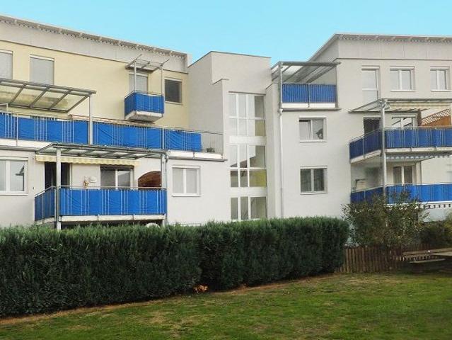 Sonnige 4 Zimmer Wohnung im Obergeschoss mit Balkon