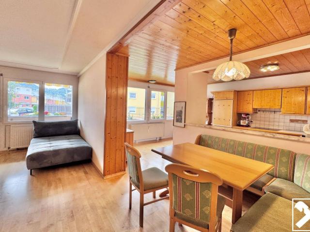 Sonnige 4 Zimmer Wohnung in Burgfried