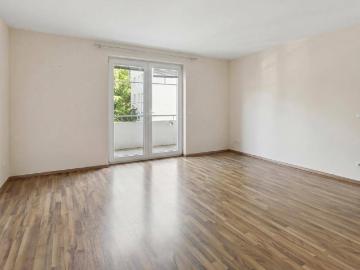 Sonnige 4 Zimmer Wohnung mit Balkon – Garage und Heizkosten inklusive – nahe Bahnhof Himberg
