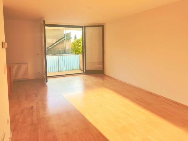 Sonnige 4 Zimmer Wohnung mit großer Terrasse &Tiefgaragenplatz inkl. Betriebskosten in Salzburg Alt Liefering