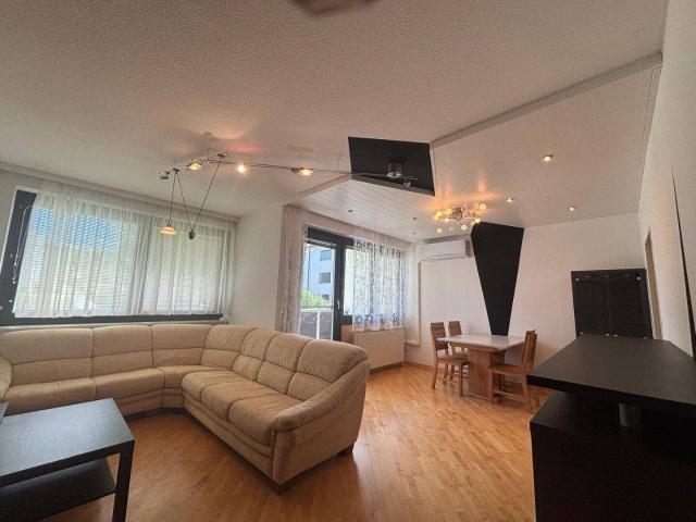 Sonnige 4 Zimmer Wohnung mit Klimaanlage und XXL Keller in Natschbach