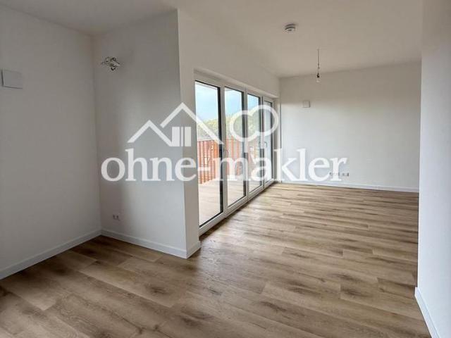 Sonnige 4 Zimmer Wohnung mit 2 Balkonen, Fussbodenheizung, Klimaanlage in Berlin Biesdorf, A15/16
