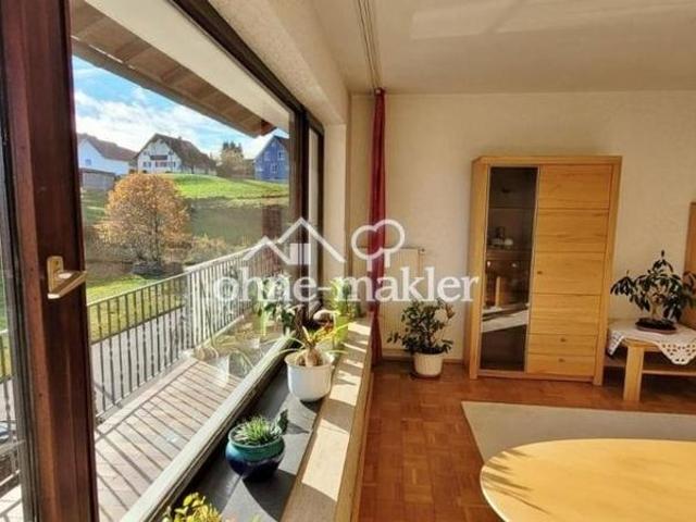 Sonnige 4 ZKB Wohnung mit Südbalkon, Einzelgarage und 250qm Garten in Siegertshofen Fischach
