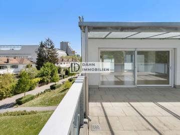 Sonnige 5.5 Zi. Attikawohnung mit 4 Terrassen in Schlieren