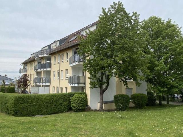 sonniges 1 Zimmer Appartement mit neuer Einbauküche, Pkw Stellplatz
