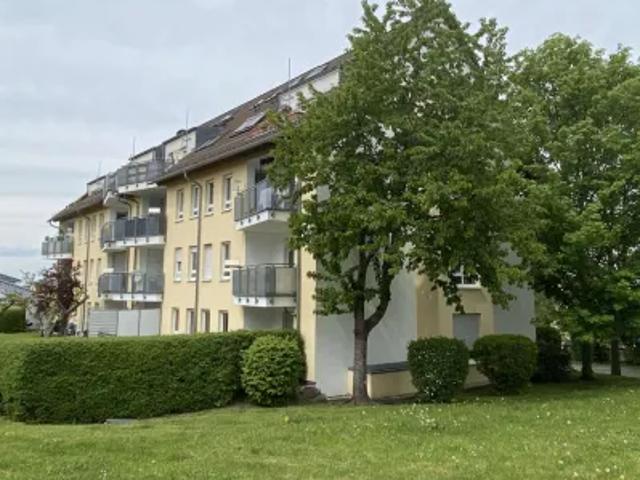 sonniges 1 Zimmer Appartement mit neuer Einbauküche, Pkw Stellplatz