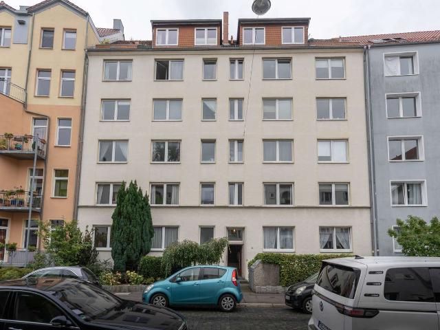 Sonniges Wohnen in der List 3 Zimmer Eigentumswohnung mit Balkon im 4. OG