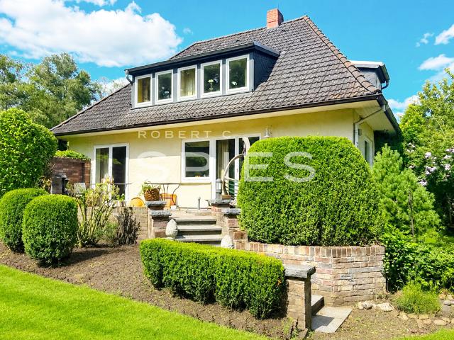 Sonniges, zentral und sehr ruhig in Oberneuland gelegenes Einfamilienhaus