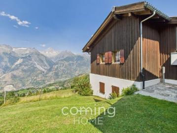 Sonniges Chalet Paradies in Unterbäch mit grosszügigem Grundstück