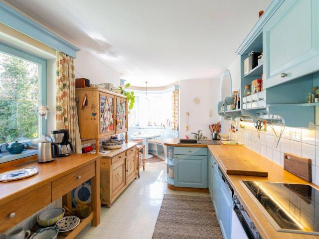 Sonniges Einfamilienhaus mit Bergblick