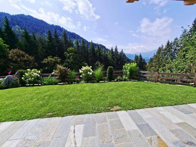 Sonniges Gartenapartment als Ferienwohnung mit Wohlfühlcharakter in spektakulärer Panoramalage