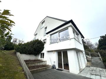 SONNIGES HAUS AM HEUBERG MIT TRAUMBLICK