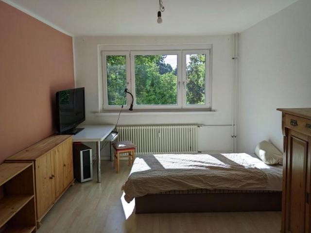 sonniges, möbliertes Zimmer 16m² Prenzlb. zur Untermiete 1.OG
