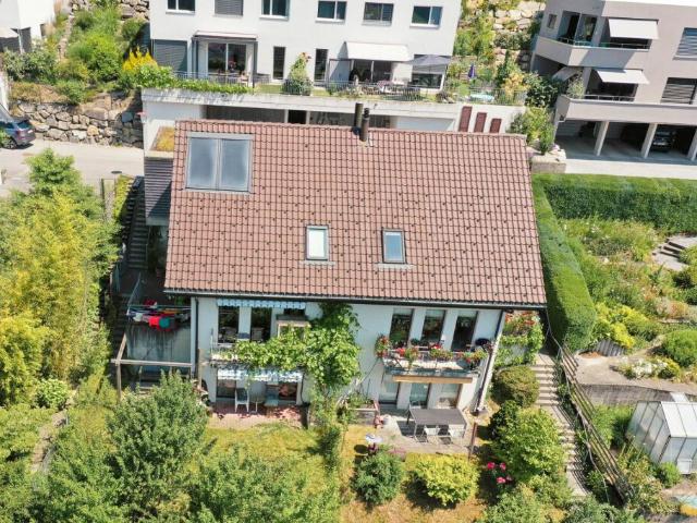 Sonniges Reiheneinfamilienhaus mit Bergblick