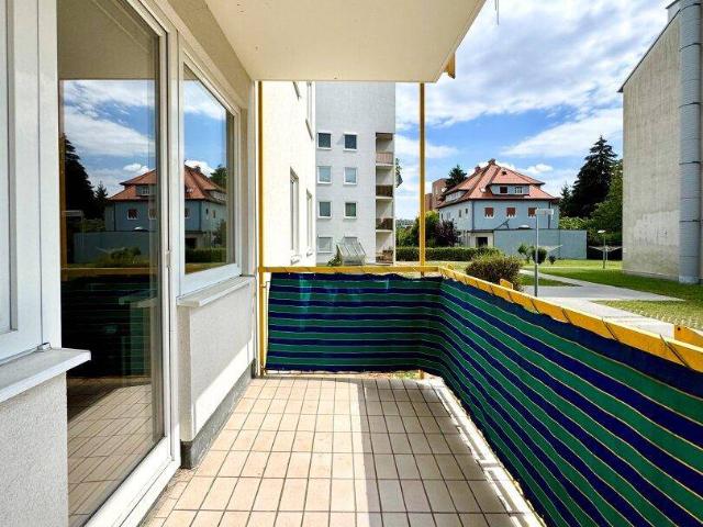 SONNIGER BALKON I 4 ZIMMER I BAD MIT BADEWANNE UND FENSTER I ERDGESCHOSS I PROJEKT WOHNEN