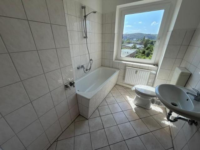 Sonniger Balkon inklusive – Attraktive 3 Raum Wohnung sucht neue Mieter