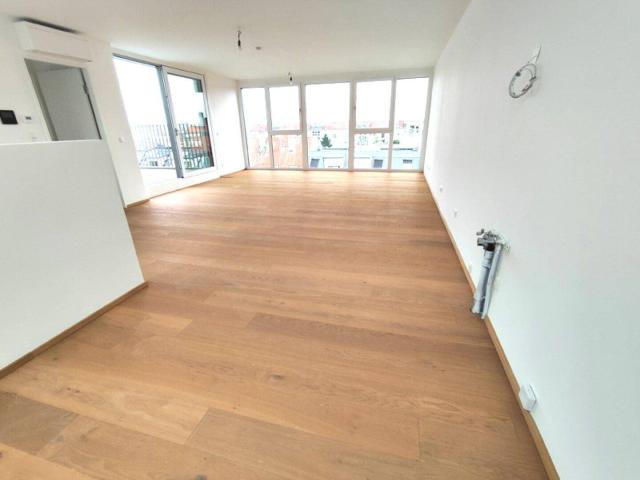 Sonniger Dachgeschoß 3 Zimmer Erstbezug mit Terrasse Maisonette Top71