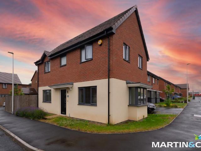 Soap Works Drive, Smethwick, B66 3 bed semi detached house to rent £1,375 pcm £317 pw