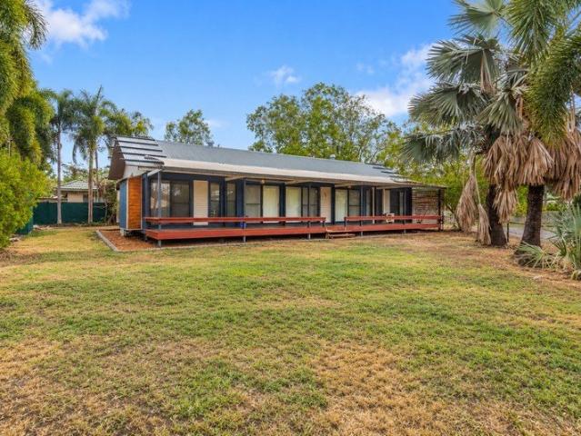 Soaring Ceilings, Open Spaces & Tropical Charm