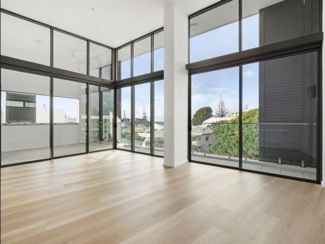 Soaring Ceilings & Stunning Natural Light