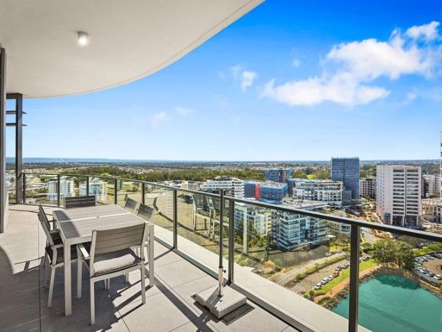 Soaring 19th Floor Penthouse