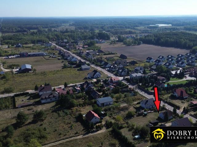Dom z potencjałem, 70 m², działka 1162 m², 2 drogi dojazdowe