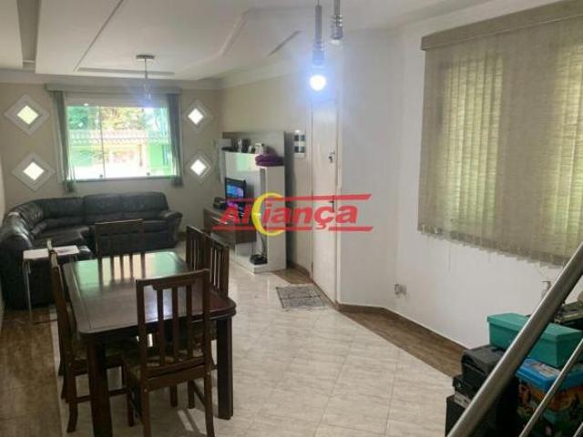 Sobradão geminado, Bosque Maia, 2 vagas, 2 salas, 3 dormitórios 1 suite, escritório e churrasq
