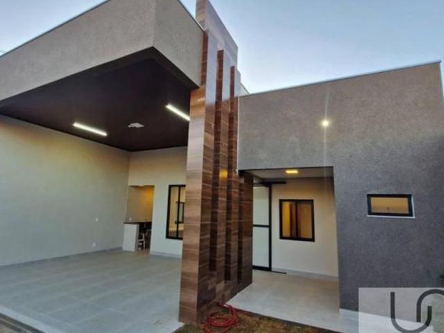 SOBRADINHO 1 DF CASA COM 3 QUARTOS