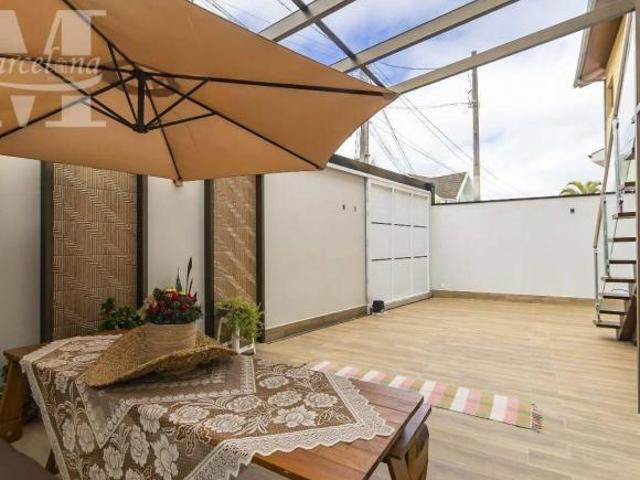 SOBRADO MOBILIADO À VENDA – ÁGUA VERDE – ESPAÇO GOURMET – CHURRASQUEIRA