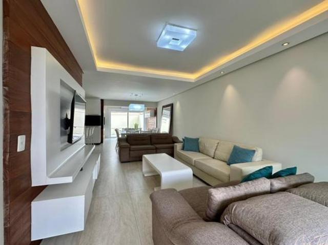 Sobrado mobiliado junto ao mar com lazer completo – Xangri lá