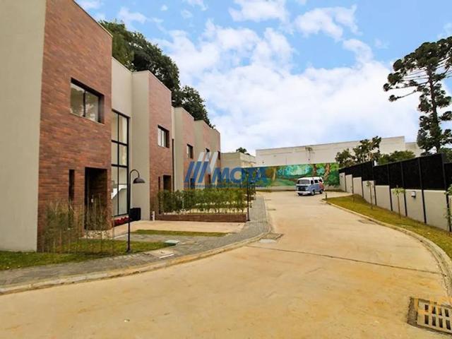 Sobrado na Major Heitor Guimarães Campina do Siqueira Curitiba PR, aluguel por R$ 4.200